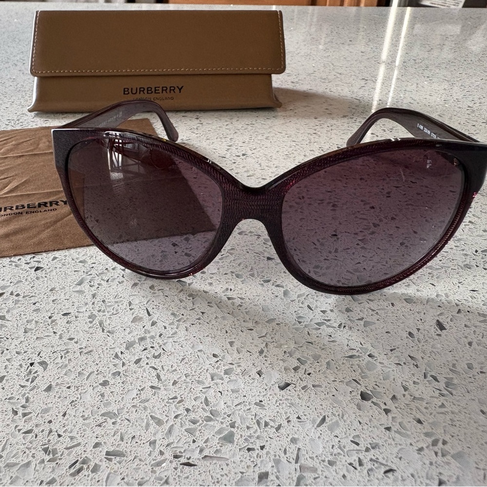 BURBERRY Plum Cat Eye Sunglasses - Picture 4 of 12